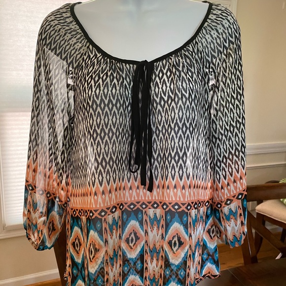 Tops - Flowy light blouse